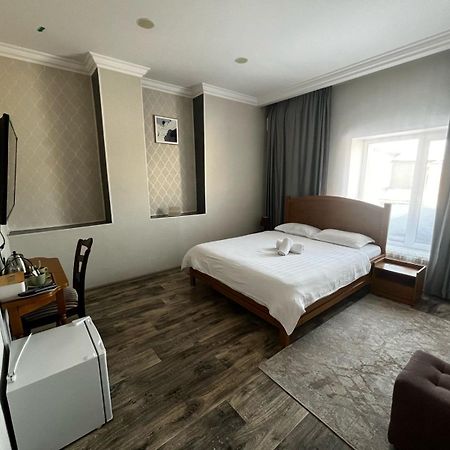 Hotel "Continent" Halal Karagandy Dış mekan fotoğraf