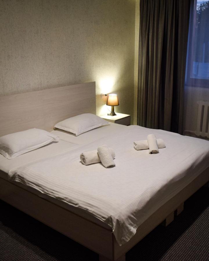 Hotel "Continent" Halal Karagandy Dış mekan fotoğraf