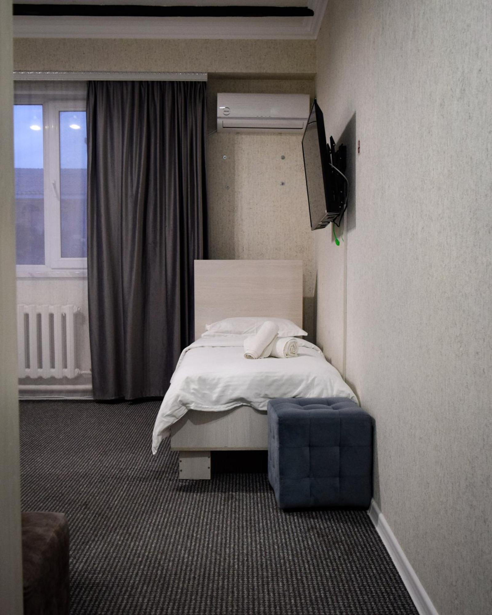 Hotel "Continent" Halal Karagandy Dış mekan fotoğraf