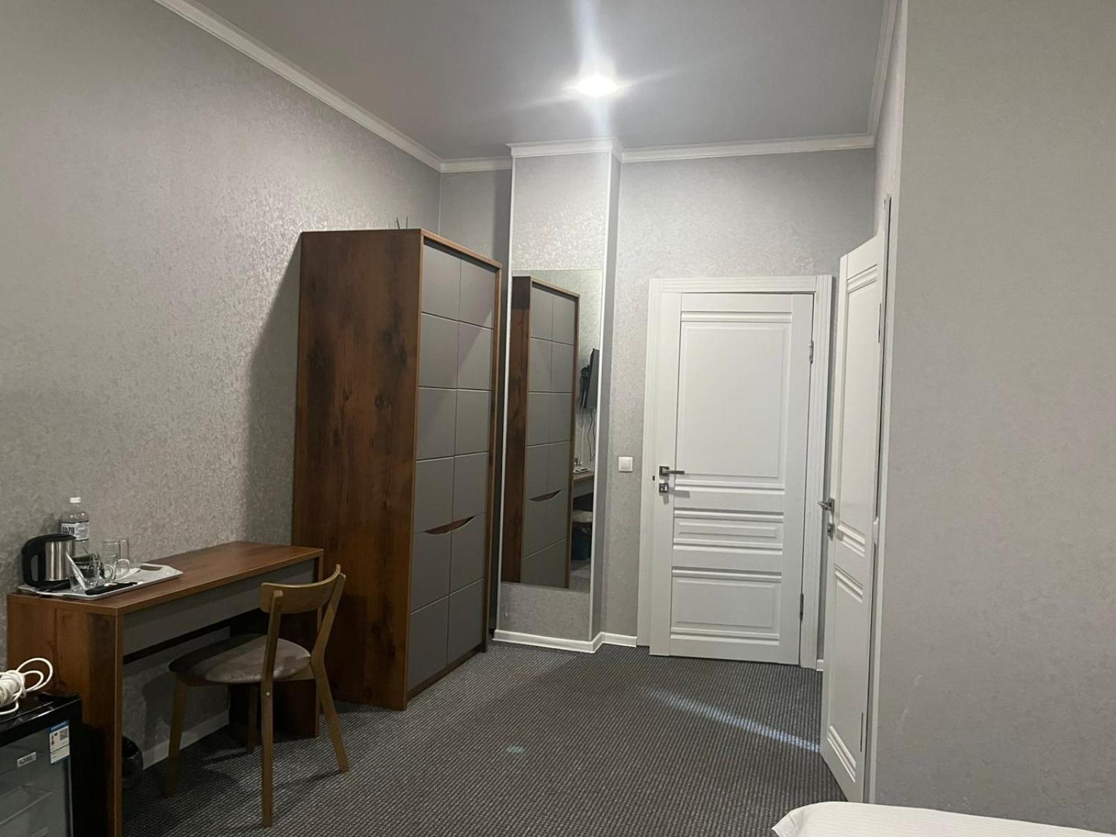 Hotel "Continent" Halal Karagandy Dış mekan fotoğraf